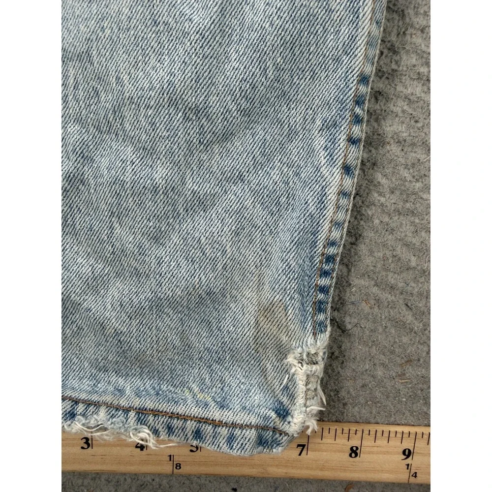 Vintage Levi's 560 Loose Fit Straight Leg Jeans Men 32x33 Distressed Grunge 1997